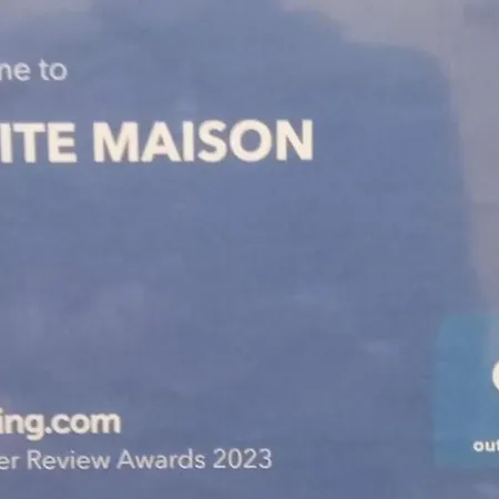 ベッド・アンド・ブレックファスト Petite Maison *