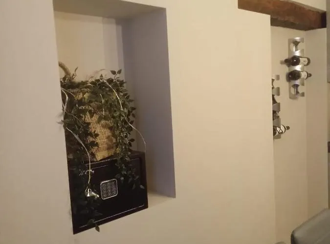 Petite Maison Bed and Breakfast Λαντσιάνο